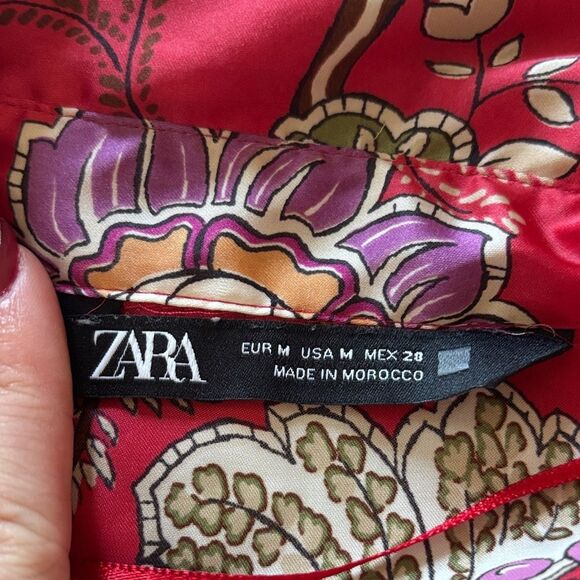 Zara Red Floral Button Down Shirt - Picture 2 of 7